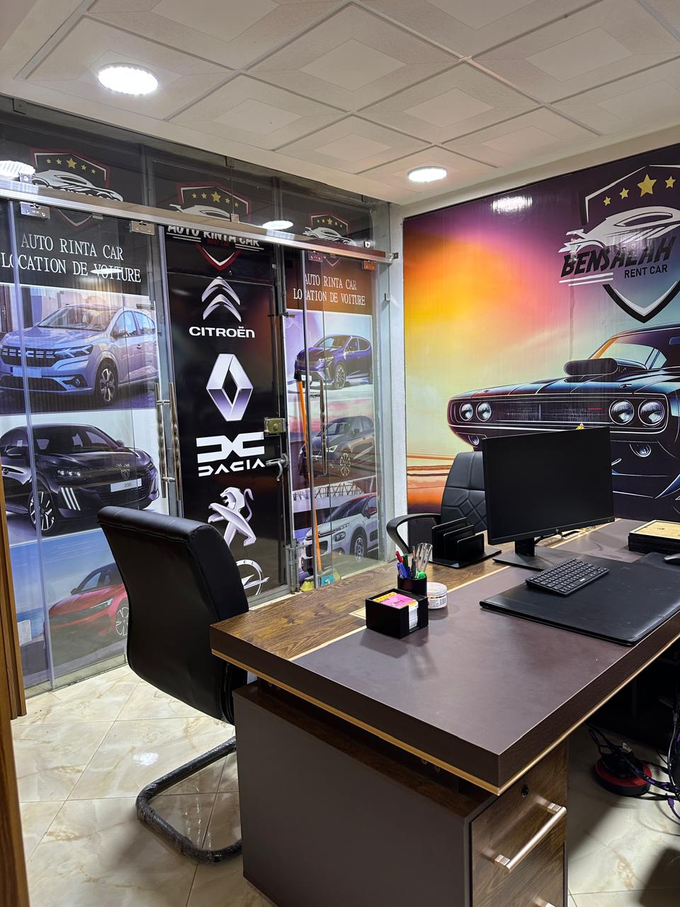 Intérieur de l'agence AUTO RINTA CAR